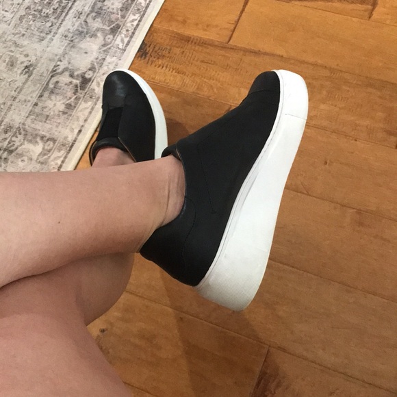 EUC. Susina Slip ons. Worn 3x. Im a size 9 in slip-ons I guess. - Picture 12 of 12